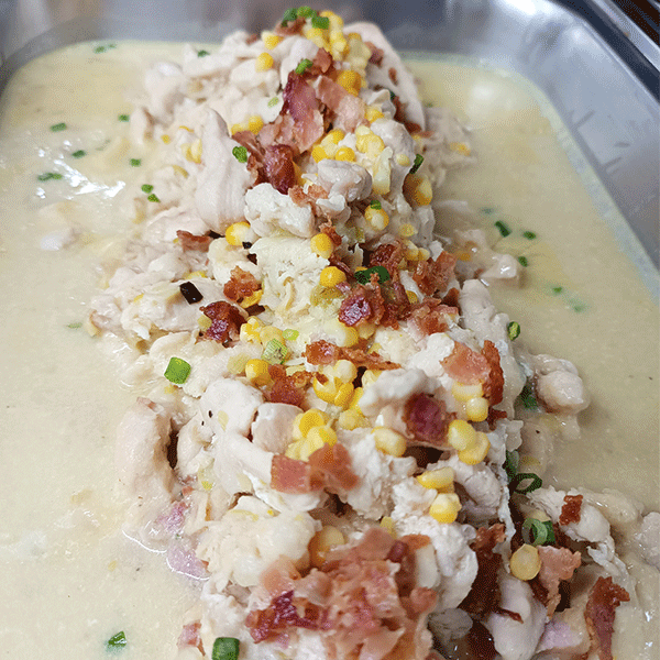 Fajitas de pollo en crema de maíz y tocineta