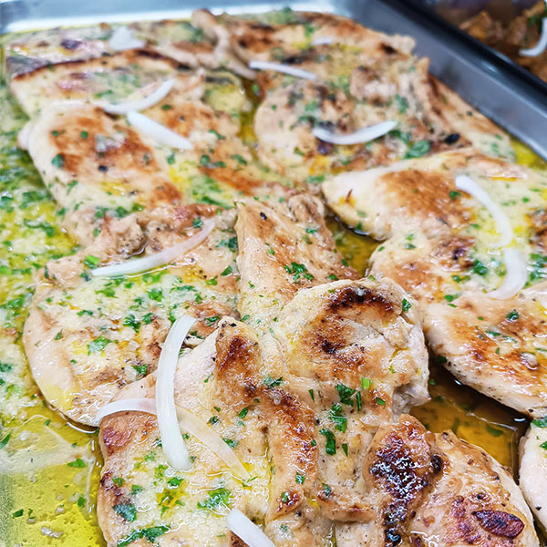 Filet de pollo al ajillo