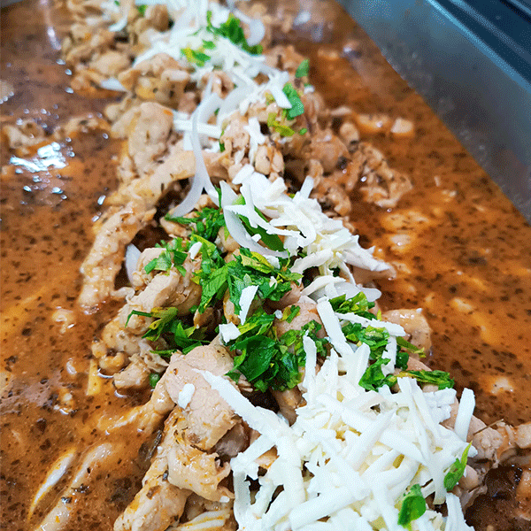 Fajitas de pollo en salsa napolitana