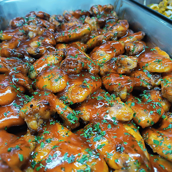 Alitas horneadas en salsa BBQ